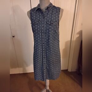 Womens Sleeveless 9 Button Shirt Dress, Size XS.